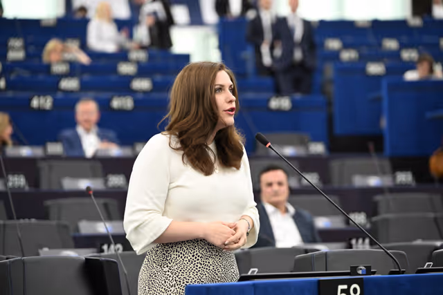 EP Plenary Session - Protecting children’s safety and mental health from the risks posed by social media – our duty to act now