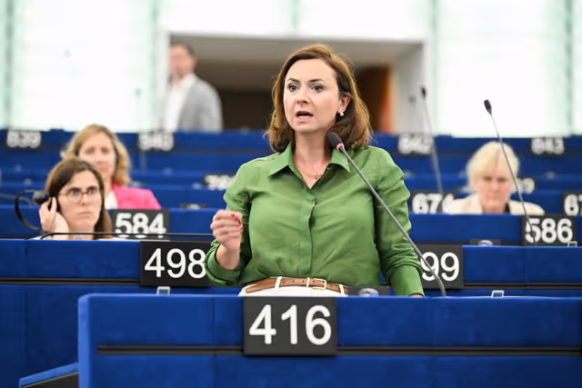 EP Plenary Session - Protecting children’s safety and mental health from the risks posed by social media – our duty to act now