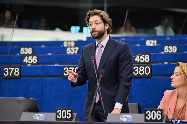 EP Plenary Session - Protecting children’s safety and mental health from the risks posed by social media – our duty to act now