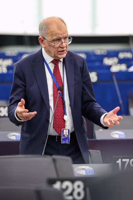 EP Plenary Session - Circularity requirements for vehicle design and management of end-of-life vehicles