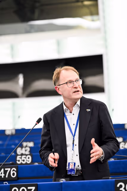 EP Plenary Session - July 2026 - 2025 Commission report on Ukraine