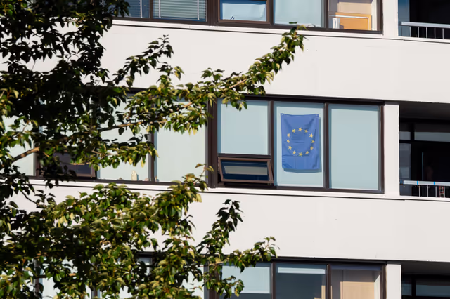 2026 Icelandic European Union membership negotiations referendum: atmosphere in polling station, citizens voting
