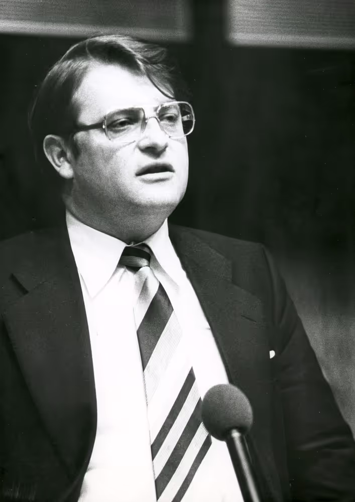 Portraits in March 1977