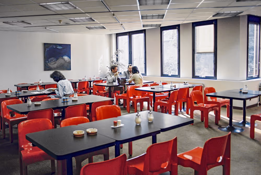 Kitchen and restaurant at the EP in Strasbourg.