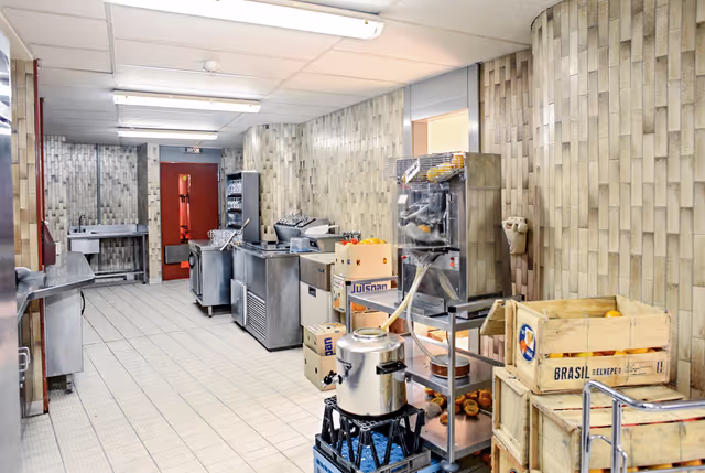 Billede 31: Kitchen and restaurant at the EP in Strasbourg.