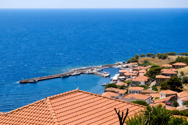 Nuotrauka 6: Lesbos (Lesvos) - Molyvos military post overlooking Aegean Sea, some 10 kilometres away from Turkish Coast.