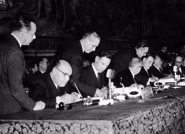 Photo 7 : Rome Treaty Signature 1957