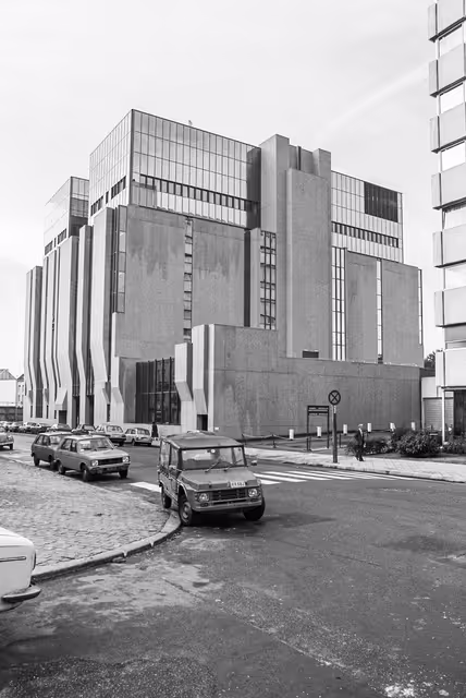Fotografija 5: Outside view of the Conference Center ' Albert Borschette ' in the European district in Brussels